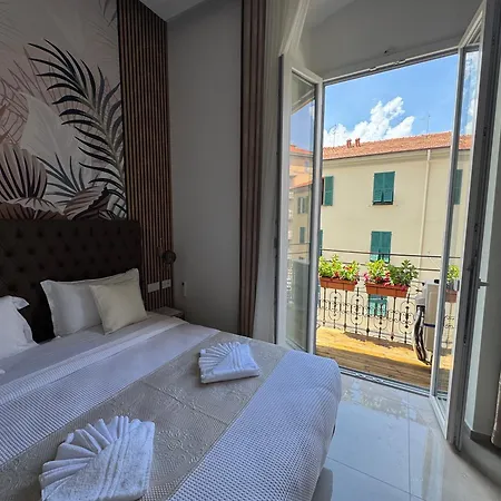 J & R Guest house